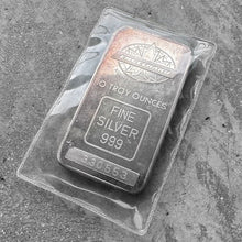 Load image into Gallery viewer, Vintage Engelhard 10 oz .999 Silver Bar - Low Mintage Variety
