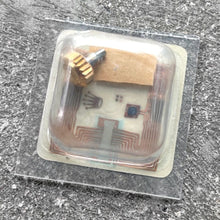 Load image into Gallery viewer, Genuine Factory Rolex Yellow Gold Crown B24 531 3 G1 - Brand New Sealed
