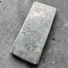 Load image into Gallery viewer, Vintage 20 oz .999 Silver Johnson Matthey Poured bar - F Serial
