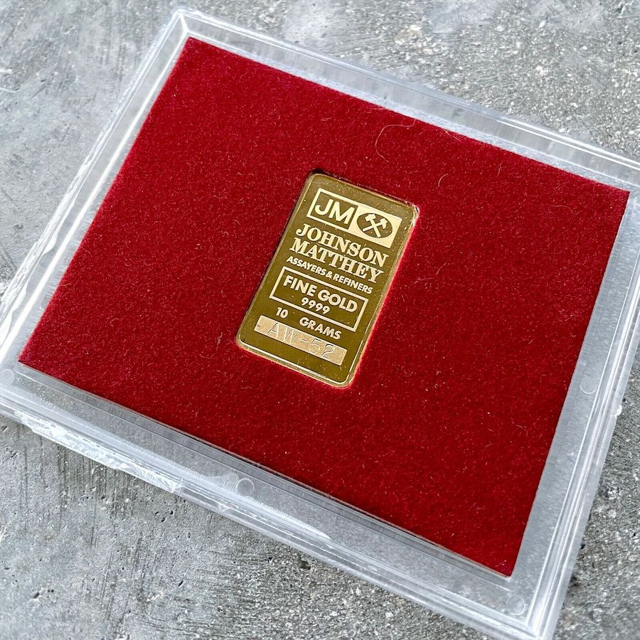 Johnson Matthey 10 Gram .3215 oz Gold Bar Struck .9999 RARE Serial Number AW 52