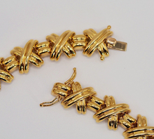 Load image into Gallery viewer, Heavy vintage solid 18K gold 1.50 carat natural diamond necklace (105.7 grams)
