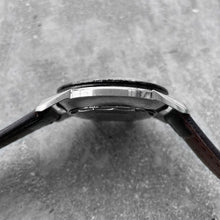 Load image into Gallery viewer, Enicar Compressor Diver GMT Sherpa Guide 600 automatic date AR1146
