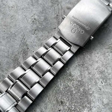 Load image into Gallery viewer, Omega Speedmaster Aventurine Moonwatch Stainless 31130443201001 - Box + Card
