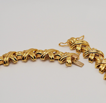Load image into Gallery viewer, Heavy vintage solid 18K gold 1.50 carat natural diamond necklace (105.7 grams)
