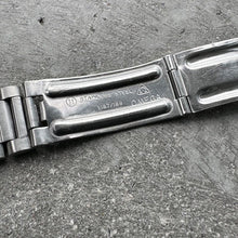 Load image into Gallery viewer, 1976 Omega Speedmaster Mark III 176.002 Serviced Cal 1040 Automatic– Blue Dial
