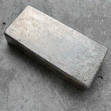 Load image into Gallery viewer, Vintage 50 oz .999 Silver Engelhard Poured bar - Attractive
