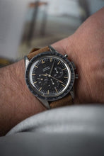 Load image into Gallery viewer, 1962 Vintage Omega 321 Speedmaster 105.002 - Stunning patina!
