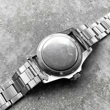 Load image into Gallery viewer, 1967 Rolex 5513 Stainless Steel Submariner 7206 - Attractive Meters First
