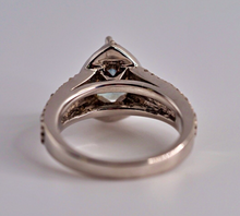 Load image into Gallery viewer, Vintage 2.59 Carat Natural Alexandrite solid 14K white gold + Diamond ring - GIA
