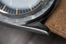 Load image into Gallery viewer, 1962 Vintage Omega 321 Speedmaster 105.002 - Stunning patina!
