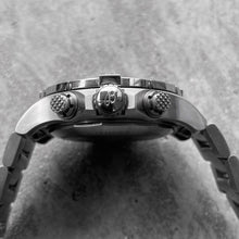 Load image into Gallery viewer, 45mm Breitling Avenger Automatic A13317 Stainless Steel - Black Dial - Box
