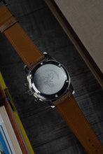 Load image into Gallery viewer, 1962 Vintage Omega 321 Speedmaster 105.002 - Stunning patina!
