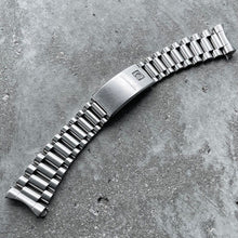 Load image into Gallery viewer, 1980s Original Omega 1450 Bracelet Band 808 Endlink Speedmaster Holy Grail
