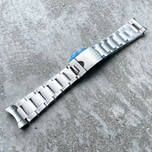 Load image into Gallery viewer, Unworn Tudor 95740 Stainless Bracelet 22mm 681 Endlinks - Heritage + Black Bay
