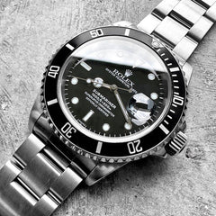 1999 Rolex 16610 Submariner – Box – Swiss Only Dial