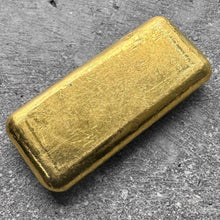 Load image into Gallery viewer, Engelhard 2 oz Gold Poured Bar .9999 2oz - No Serial with nice Pour Lines
