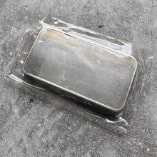 Load image into Gallery viewer, Vintage Engelhard 10 oz .999 Silver bar - Vertical Design - Sealed
