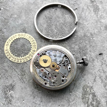 Load image into Gallery viewer, Vintage Rolex Automatic Movement Calibre 1066 + Date wheel -Compatible for 6542
