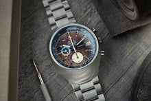 Load image into Gallery viewer, 1976 Omega Speedmaster Mark III 176.002 Cal 1040 Auto – Tropical Purple Dial
