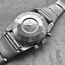 Load image into Gallery viewer, 1960s Zenith El Primero Stainless Steel A781 - Incredible Red dial!
