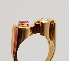 Load image into Gallery viewer, Vintage heavy solid 18K gold natural pear-shaped Diamond and Ruby cocktail ring
