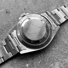 Load image into Gallery viewer, 1999 Rolex 14060 Submariner Unpolished - Box / Papers - Swiss Only

