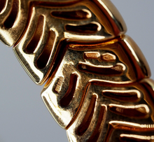 Load image into Gallery viewer, Vintage Bvlgari solid 18K gold heavy braided bracelet, 107.2 grams
