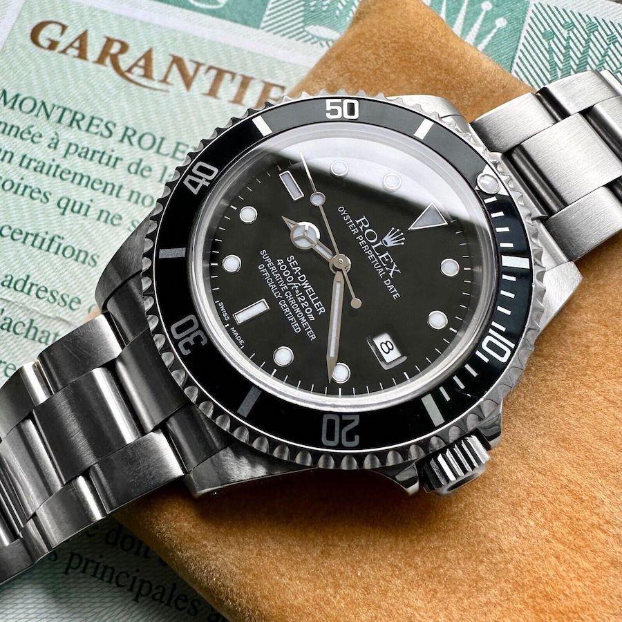 2001 Rolex Sea Dweller 16600 Stainless Steel - Box / Papers - Unpolished