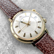 Load image into Gallery viewer, Vintage Jeager LeCoultre Memovox Stunning Unpolished Condition
