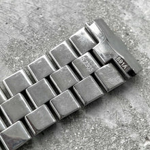 Load image into Gallery viewer, Vintage Breitling Super Avenger Stainless Steel S2303 Bracelet 891A Endlink 24mm
