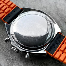 Load image into Gallery viewer, 48mm Vintage Breitling Chronomat 0818 Venus 178 White dial
