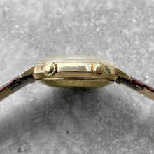 Load image into Gallery viewer, Vintage Jeager LeCoultre Memovox Stunning Unpolished Condition
