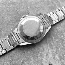Load image into Gallery viewer, 1993 Tudor Prince Oyster Date 75090 Stainless Steel Submariner - Unpolished
