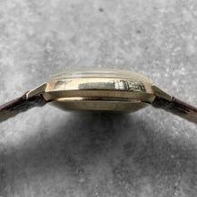 Load image into Gallery viewer, Vintage Jeager LeCoultre Memovox Stunning Unpolished Condition
