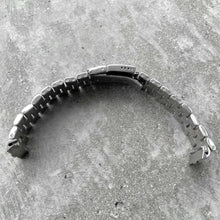 Load image into Gallery viewer, Vintage Breitling Super Avenger Stainless Steel S2303 Bracelet 891A Endlink 24mm
