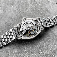 Load image into Gallery viewer, 1970 Rolex Datejust 6517 - SOLID 18K White Gold
