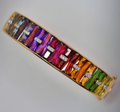 Vintage solid 18k gold natural rainbow gemstone bracelet w/ small diamonds