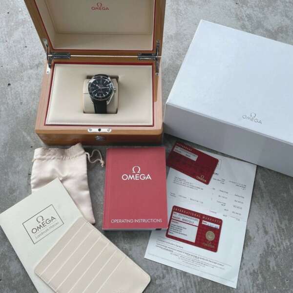 42mm Omega Planet Ocean GMT Black Dial 23232442201001 - Box + Papers + Receipt
