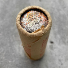 Load image into Gallery viewer, 1967 Canada Silver 25 Cent Quarter Coin 40 Pieces - CIBC Fresh Roll - Rainbow
