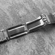 Load image into Gallery viewer, 1960 Vintage Omega Bracelet Stainless Steel Band 7077

