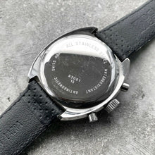 Load image into Gallery viewer, Vintage Breitling Incabloc 93001 15 Stainless Steel Chronograph - Unpolished
