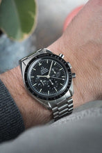 Load image into Gallery viewer, 1979 Omega Speedmaster 145.022 Stainless Steel
