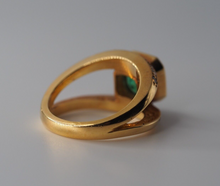 Load image into Gallery viewer, Solid 18K gold natural Emerald and Diamond vintage statement ring
