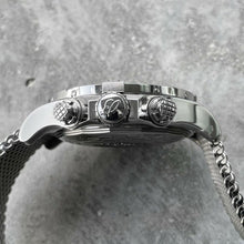 Load image into Gallery viewer, 48mm Breitling A1337011 Super Avenger Stainless Automatic Shark Mesh + Papers
