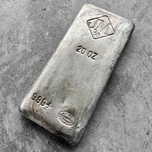 Load image into Gallery viewer, Vintage 20 oz .999 Silver Johnson Matthey Poured bar - Pretty Pour lines
