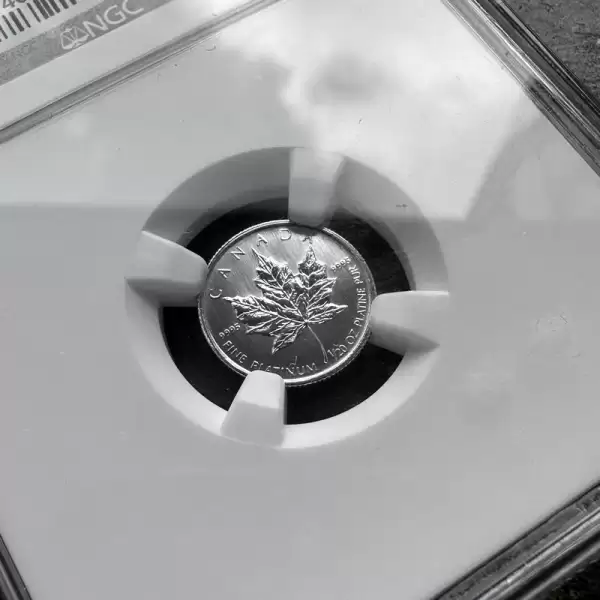 1997 Canada Platinum1 20th Mapleleaf NGC MS68.21 result