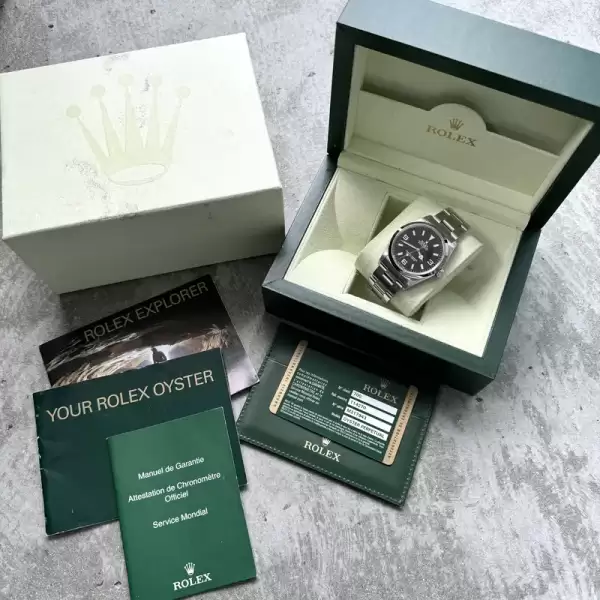 2007 Rolex 36mm Datejust Black Dial 114270–Engraved Inner Bezel Box and Papers10 result