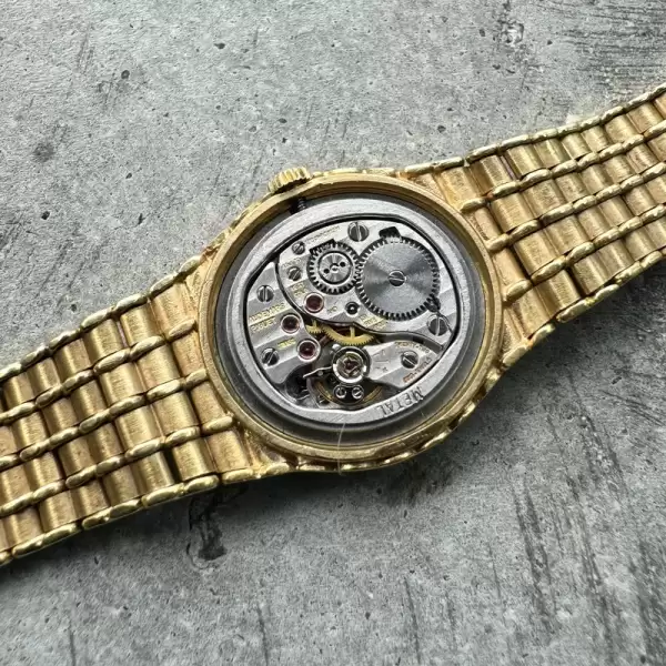 Ladies Audemars Piguet Bamboo 18K Yellow Gold Black Grid Pattern Dial17 result