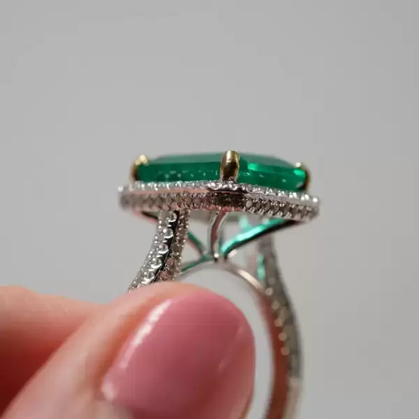 18K White Gold 4.75ct Natural Emerald Solitaire Cocktail Ring(13) result