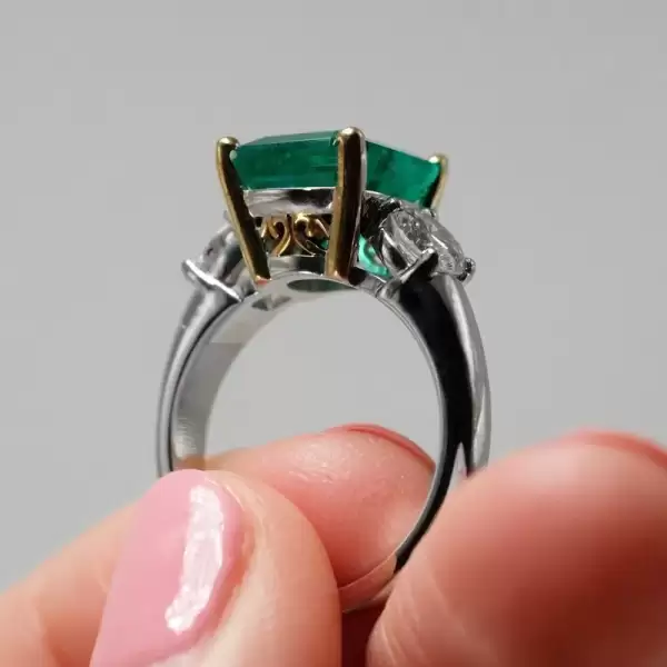 18K White and Yellow Gold 3.56ct Emerald Cocktail Ring Custom Made(28) result